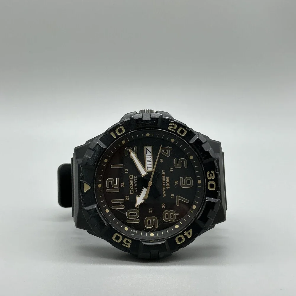 Casio see photos